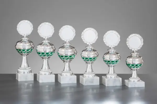 Kleinpokal Serie 58620 in 6 Größen